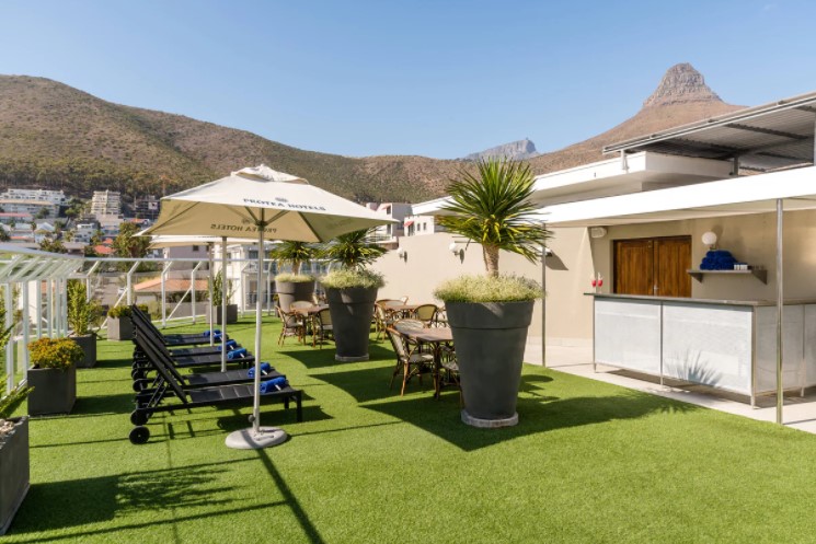 Protea Hotel Cape Town Sea Point thumbnail 1
