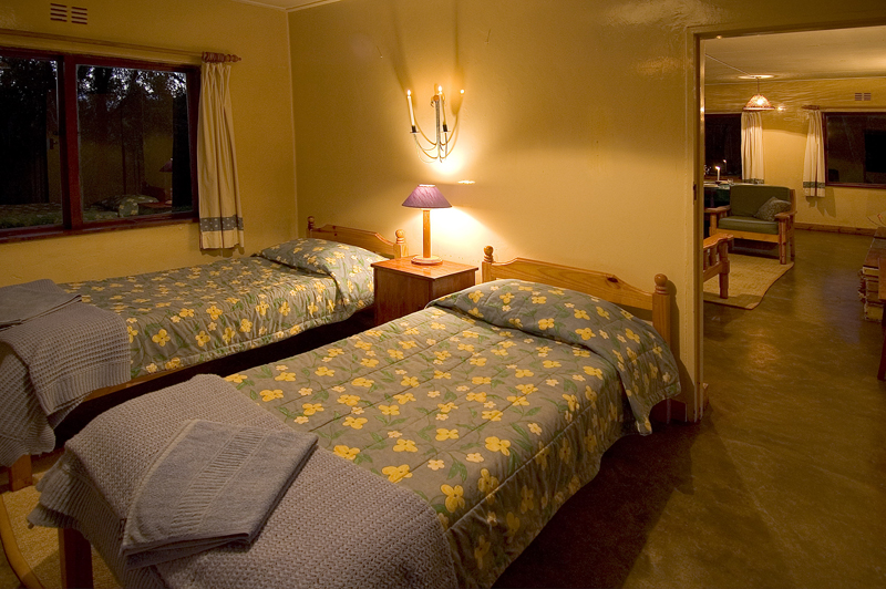 Chelinda Camp thumbnail 4