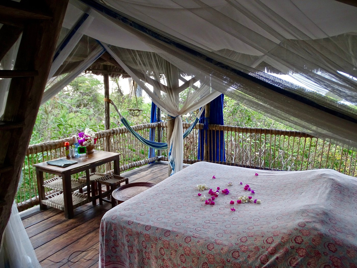 Chole Mjini thumbnail 4