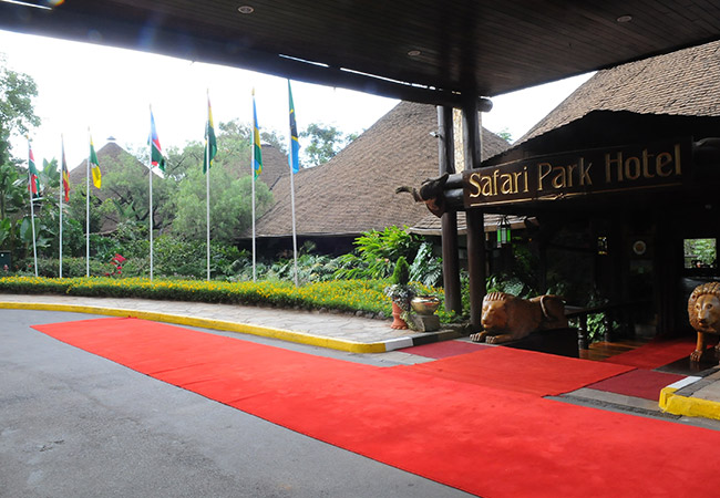 Safari Park Hotel thumbnail 1