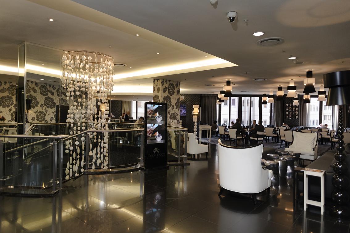 DAVINCI Hotel & Suites thumbnail 3