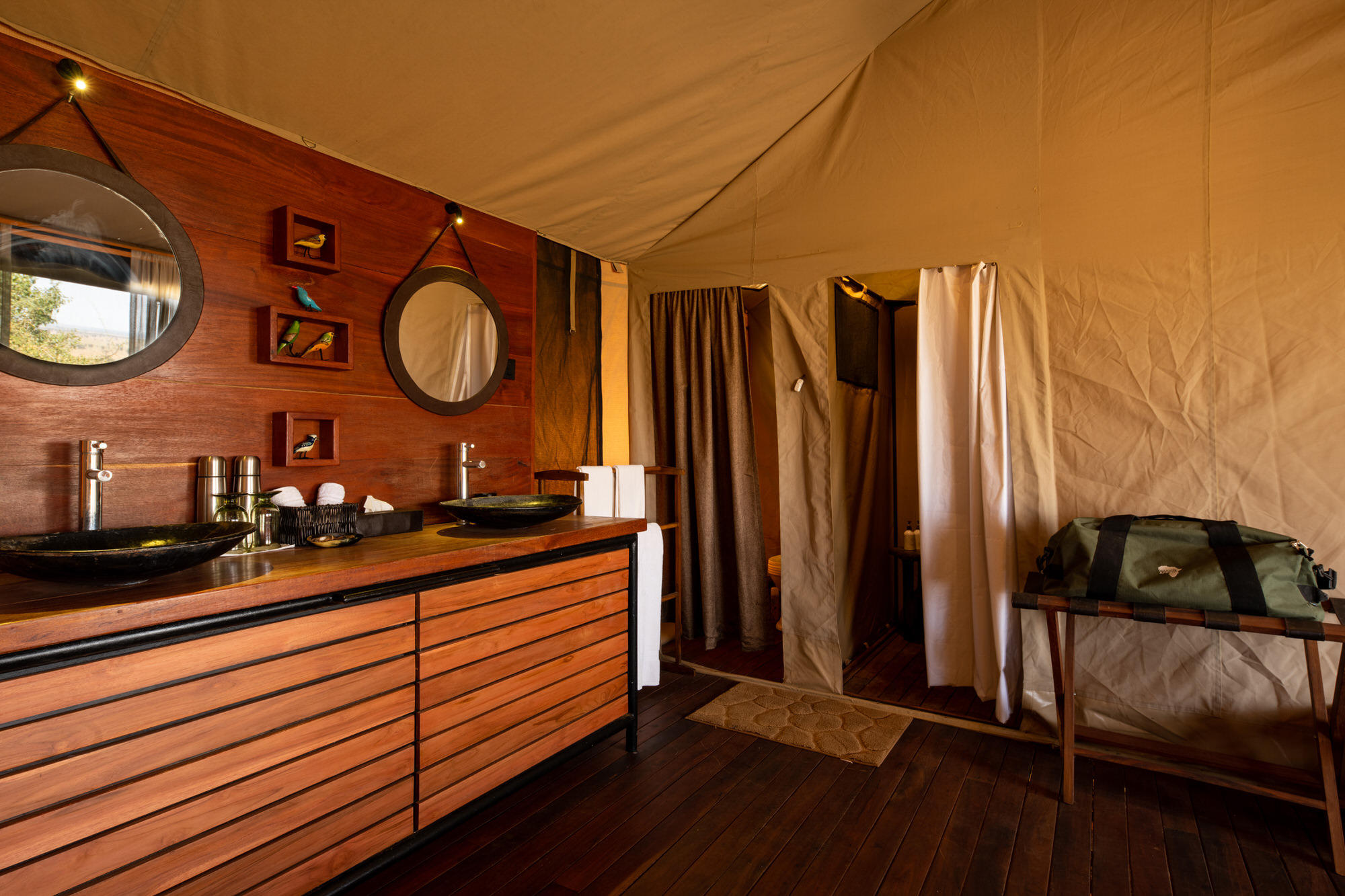 Nyikani Central Serengeti Camp thumbnail 2