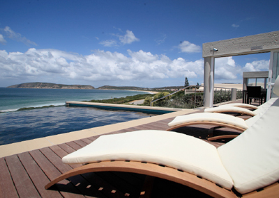 Periwinkle Lodge thumbnail 2