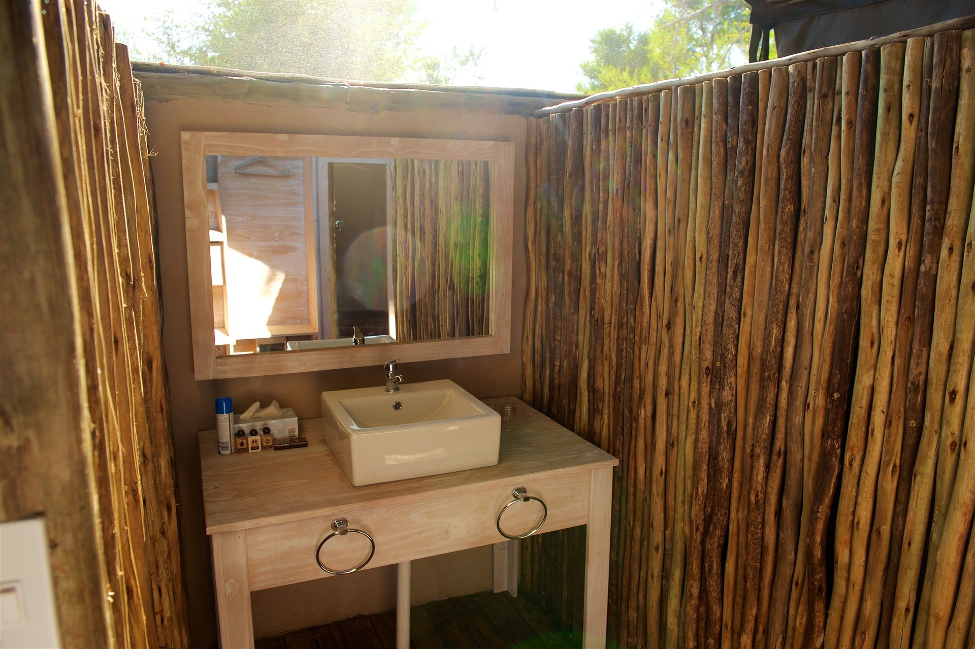 Gomoti River Lodge thumbnail 7