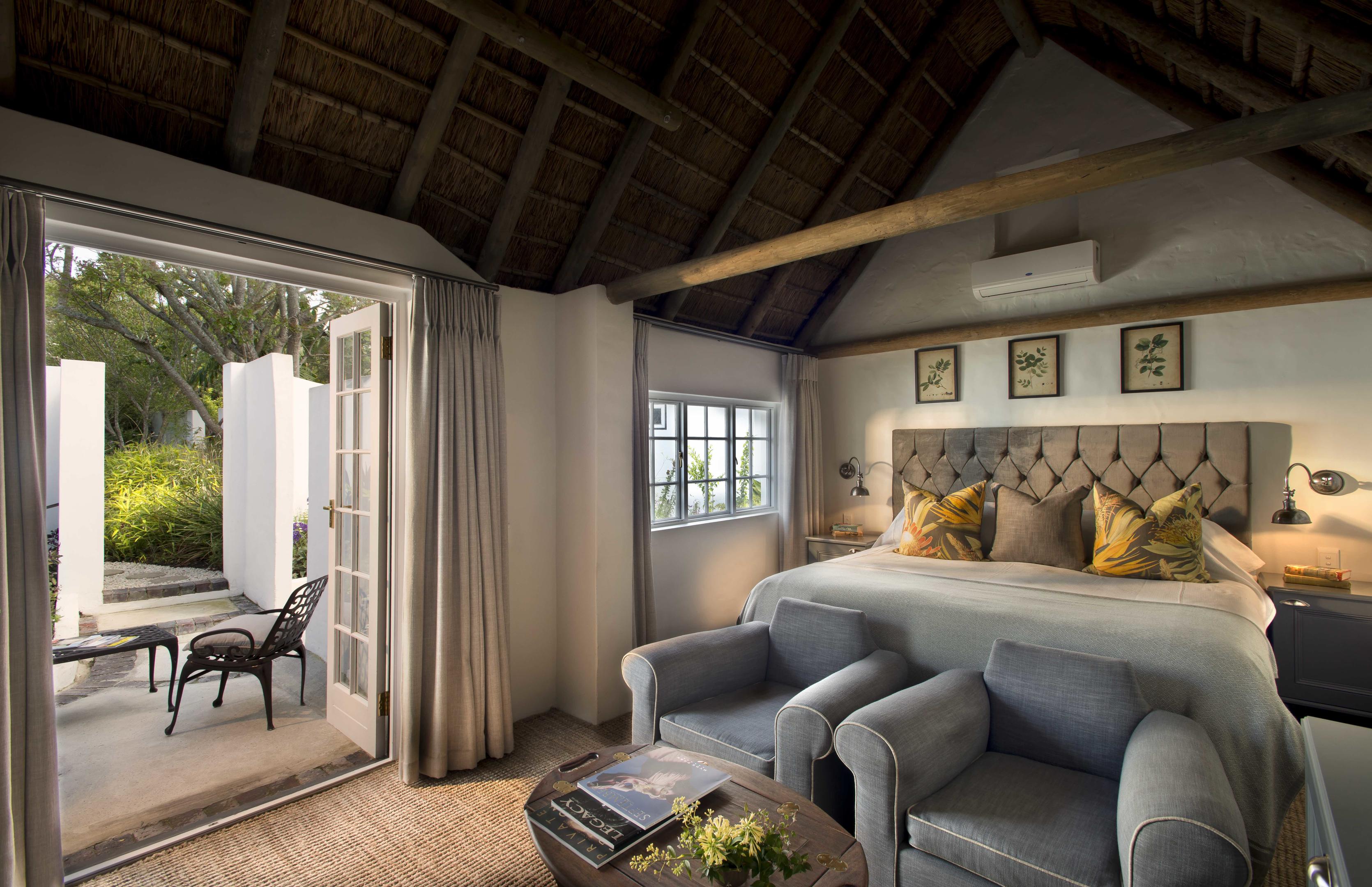 Hunters Country House thumbnail 2