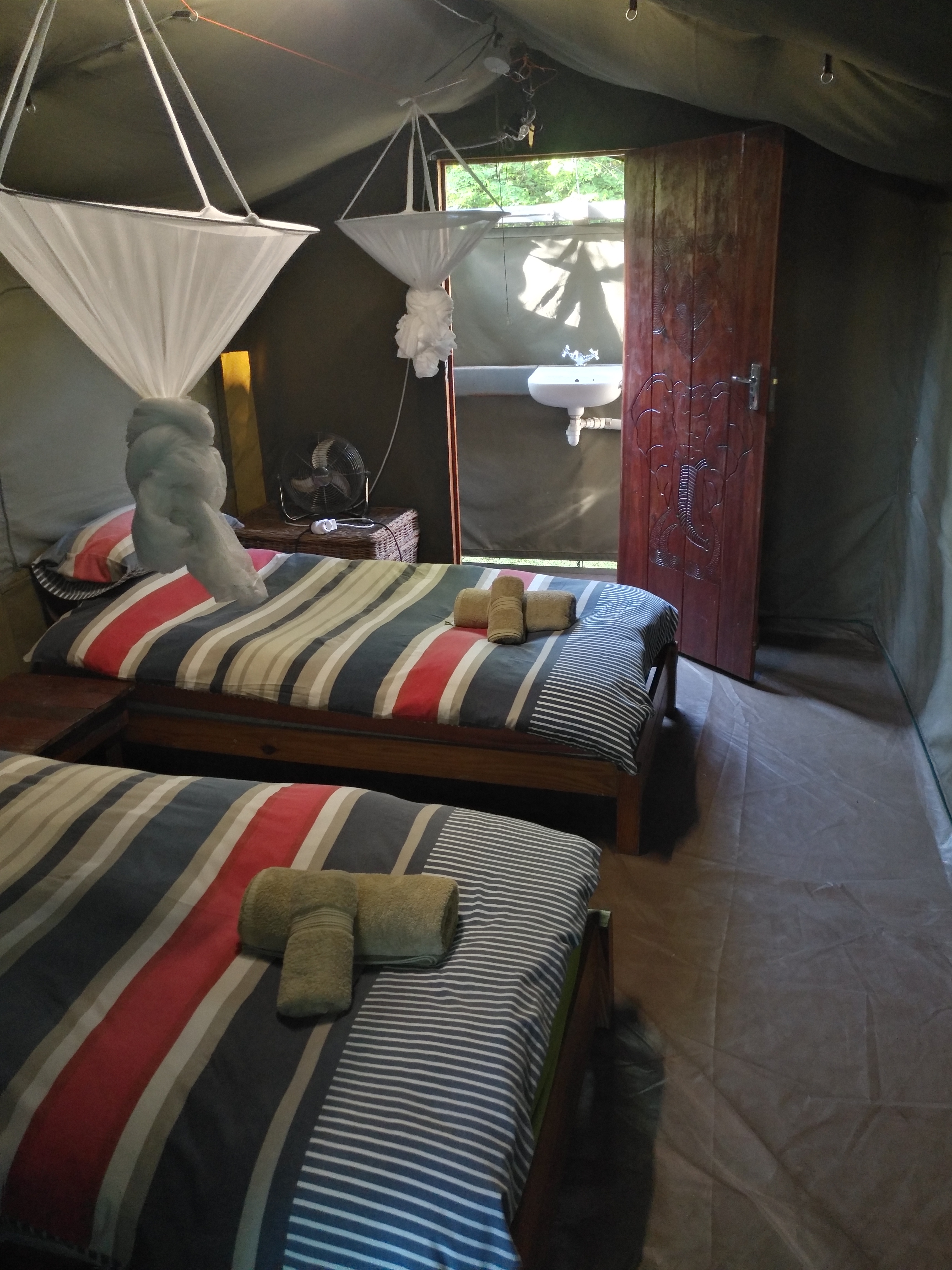 Caprivi Houseboat Safari Lodge thumbnail 4