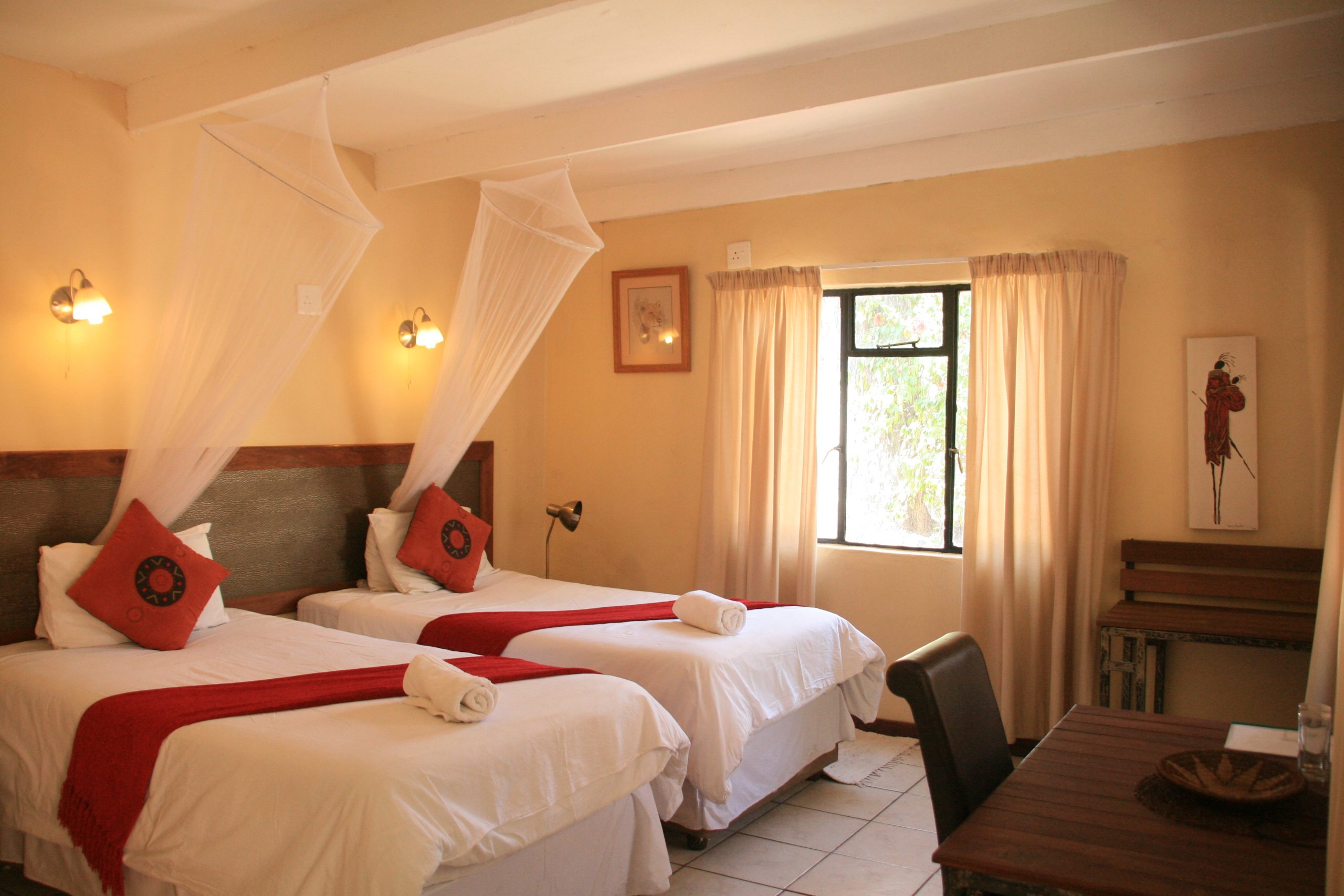 Gweta Lodge thumbnail 1