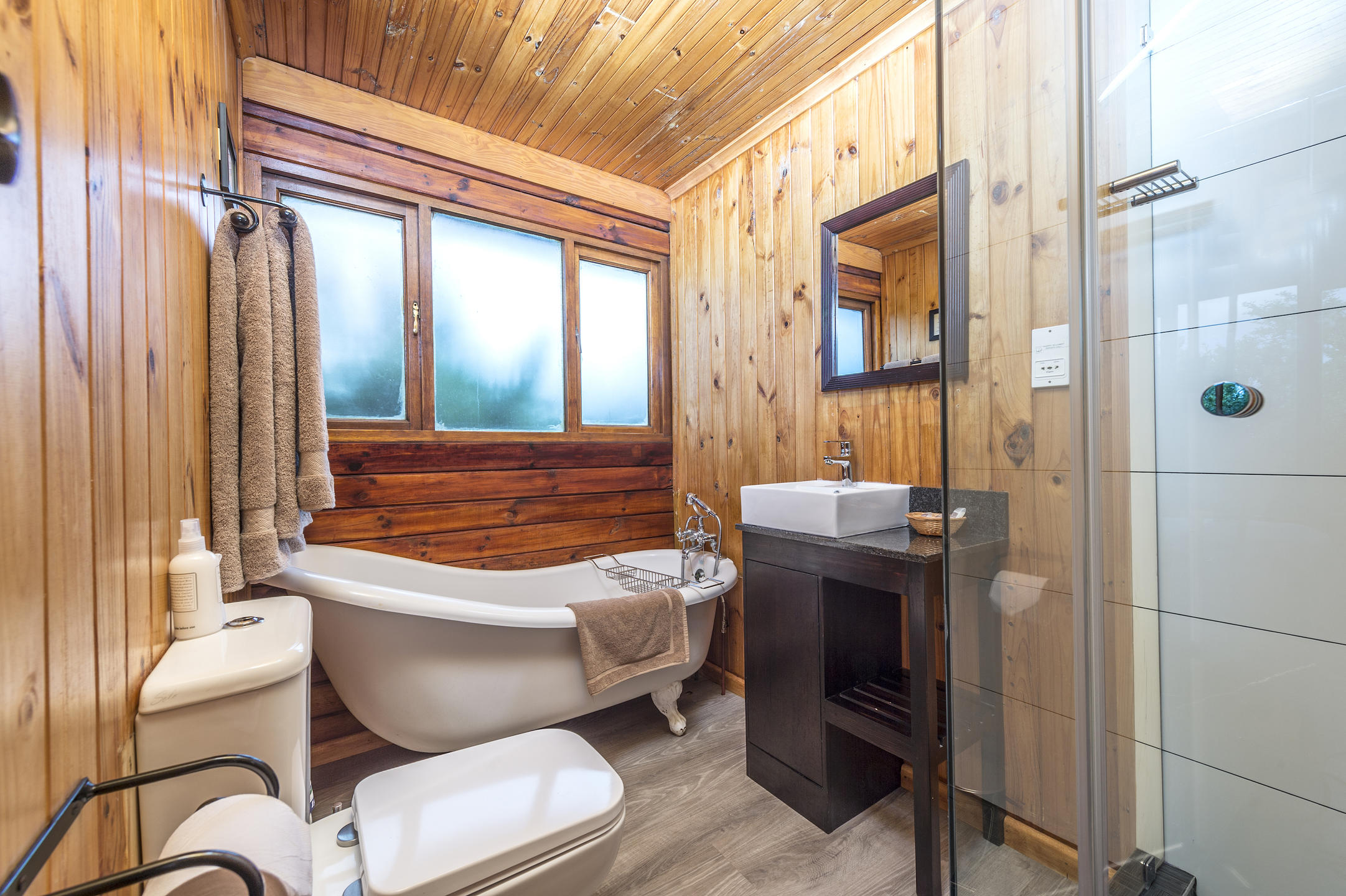 Kariega Main Lodge thumbnail 6