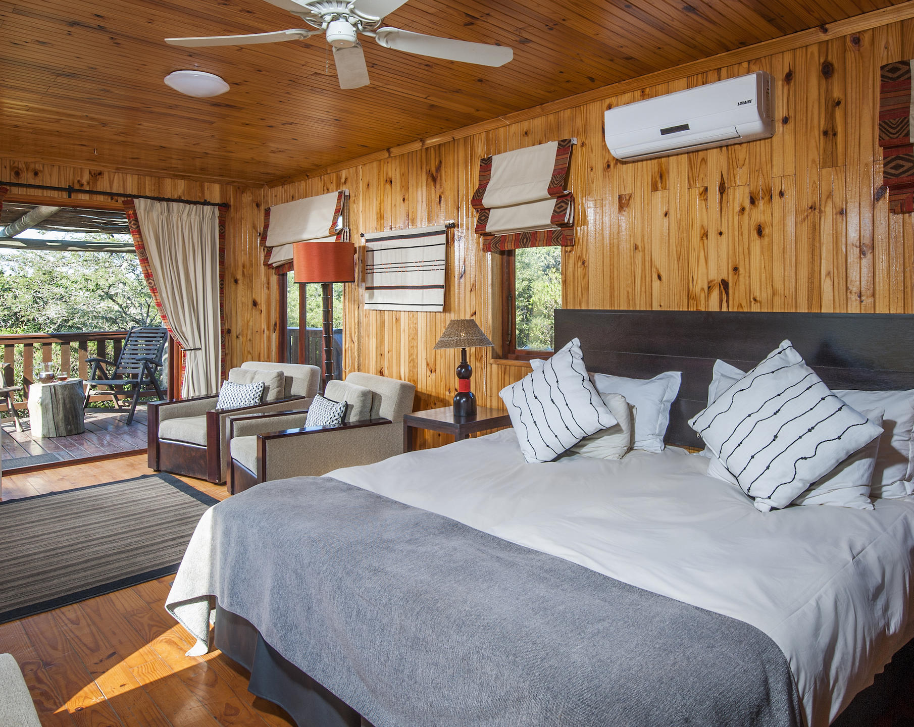 Kariega Main Lodge thumbnail 8