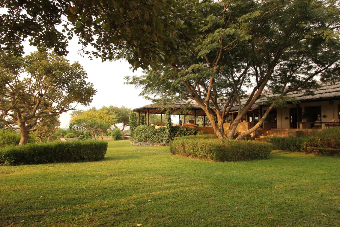 Kyambura Gorge Lodge thumbnail 4