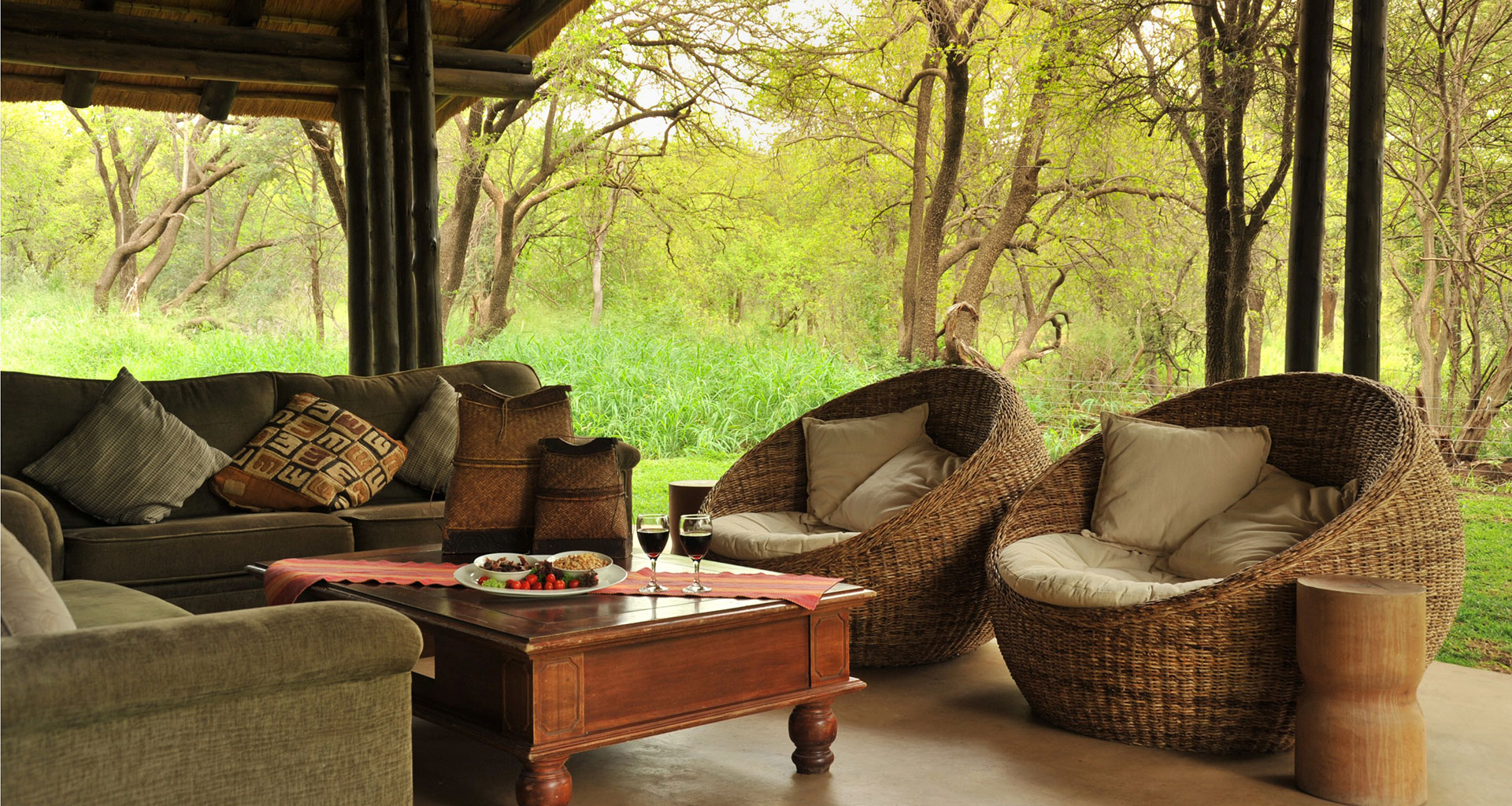 Black Rhino Game Lodge thumbnail 2