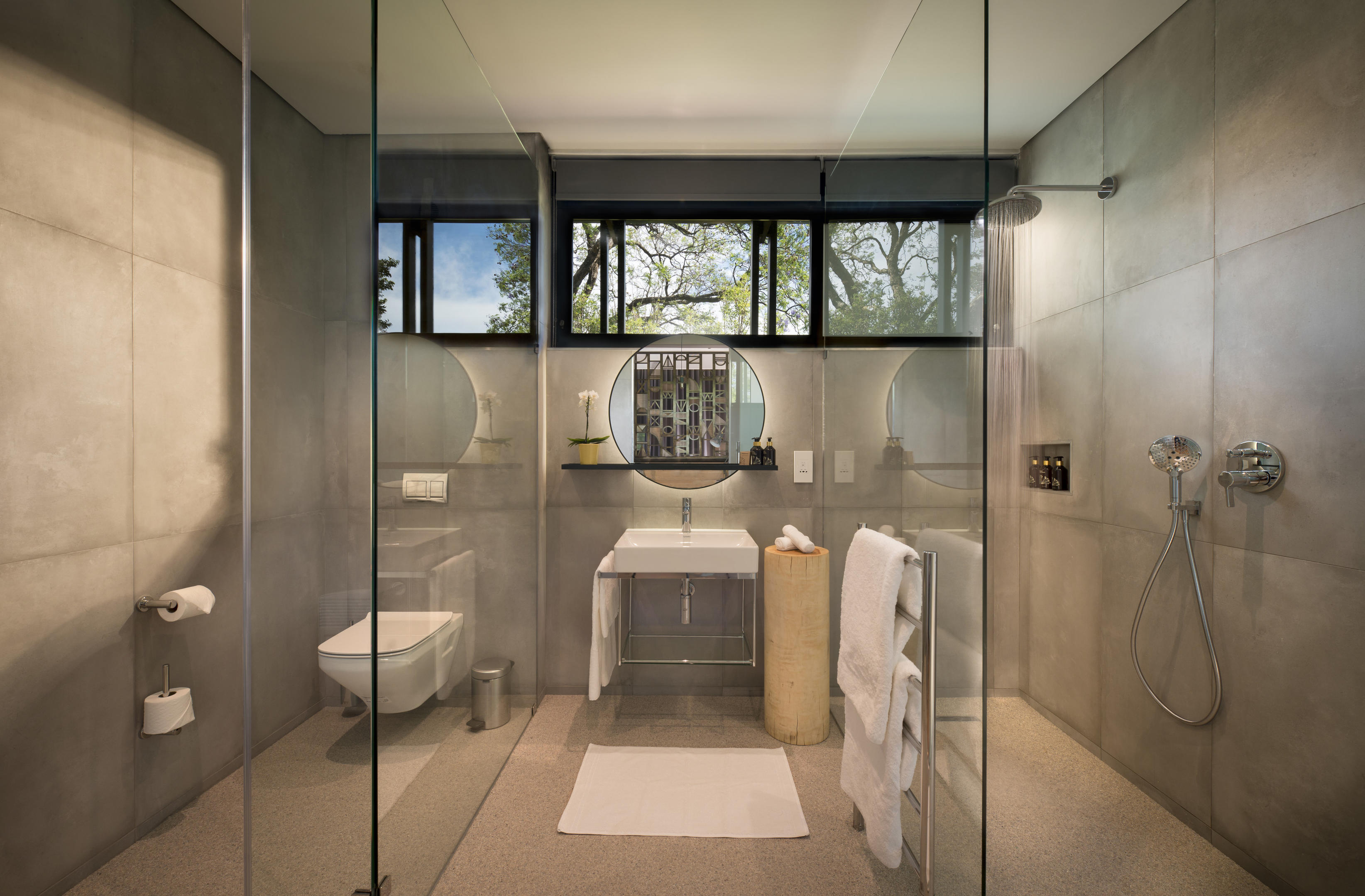 The Peech Hotel thumbnail 3