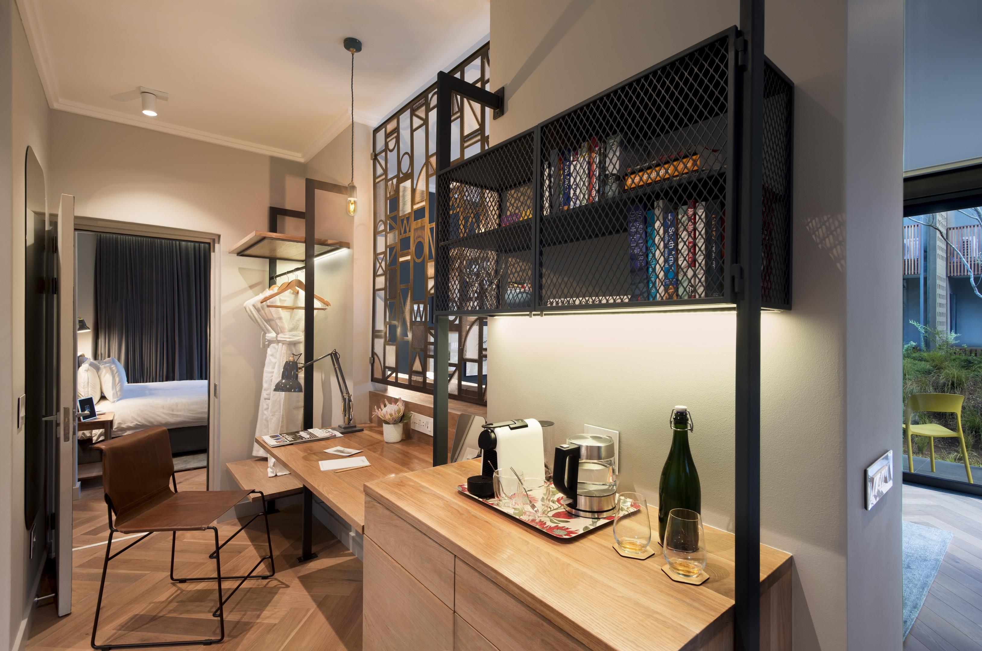 The Peech Hotel thumbnail 5