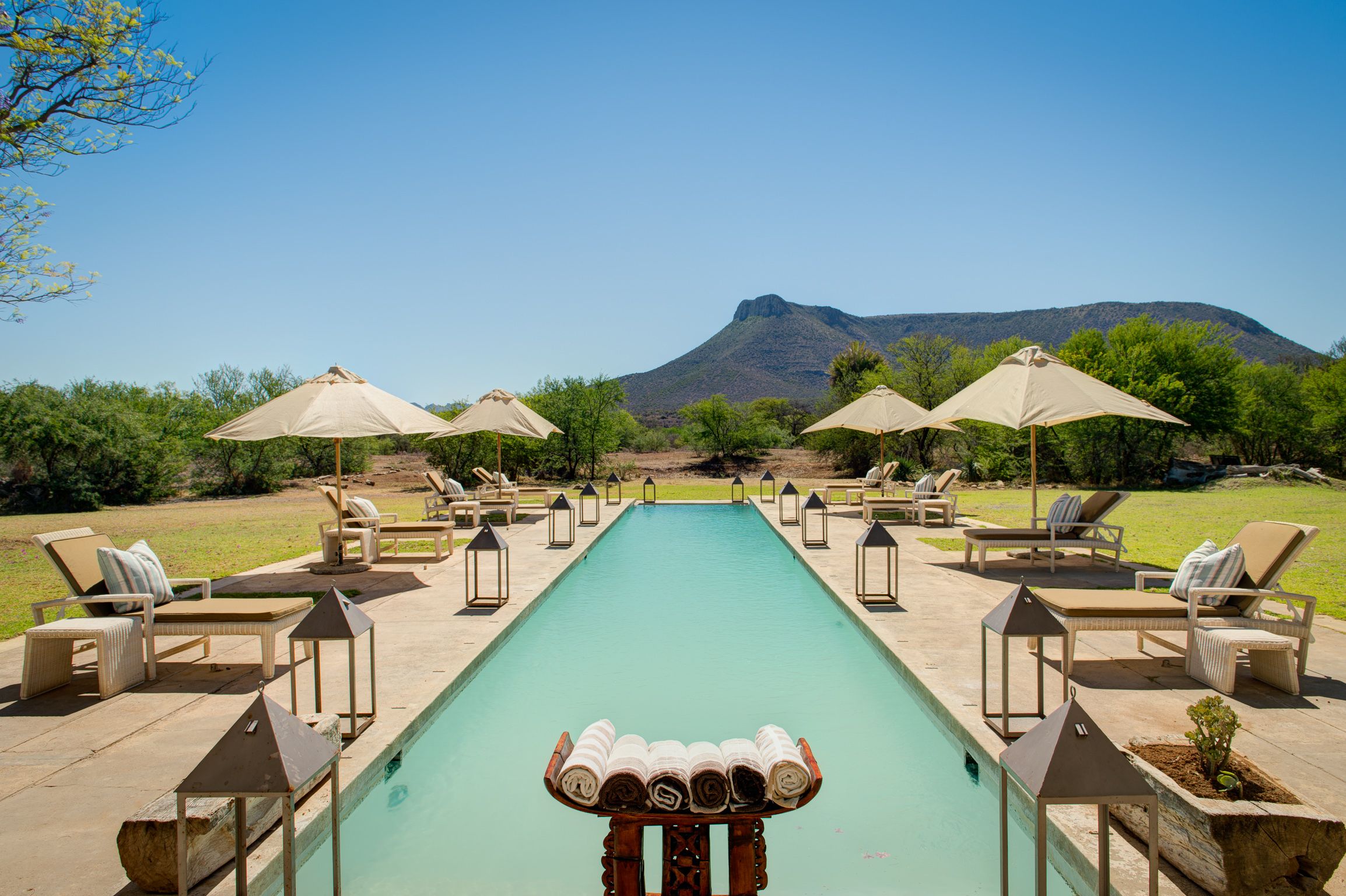 The Manor thumbnail 6