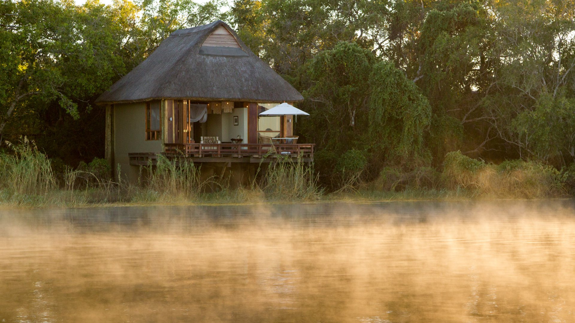 Royal Chundu River Lodge thumbnail 9