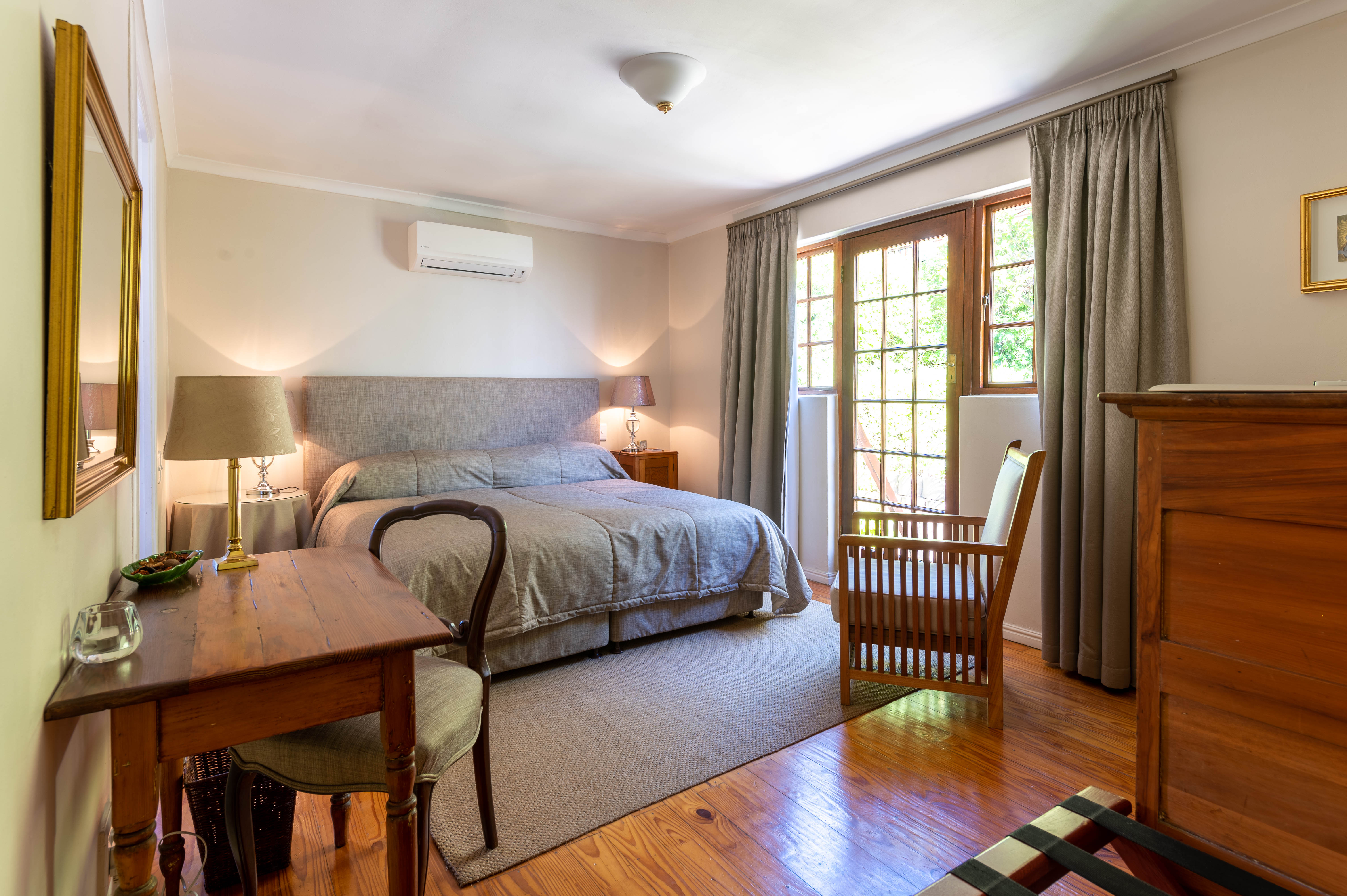 Acorn House thumbnail 1