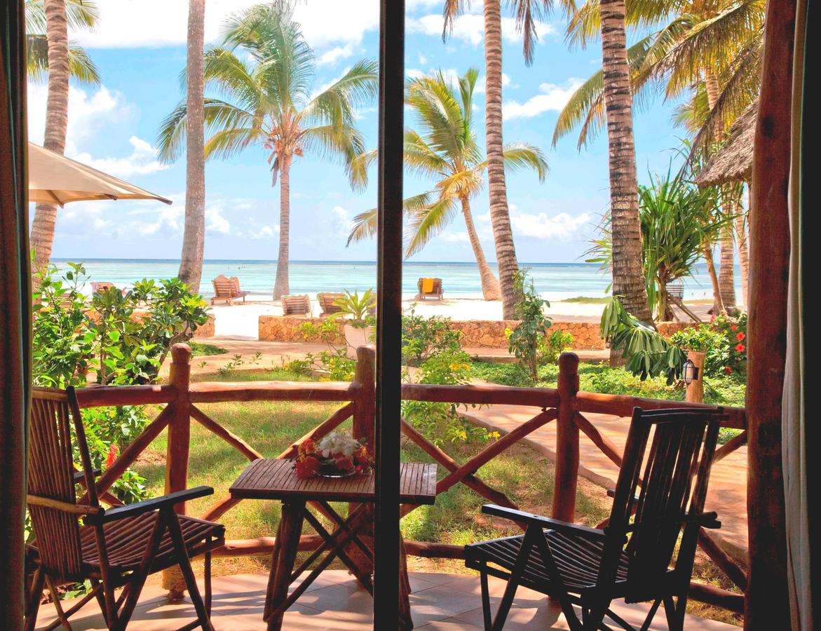 Sultan Sands Island Resort thumbnail 3