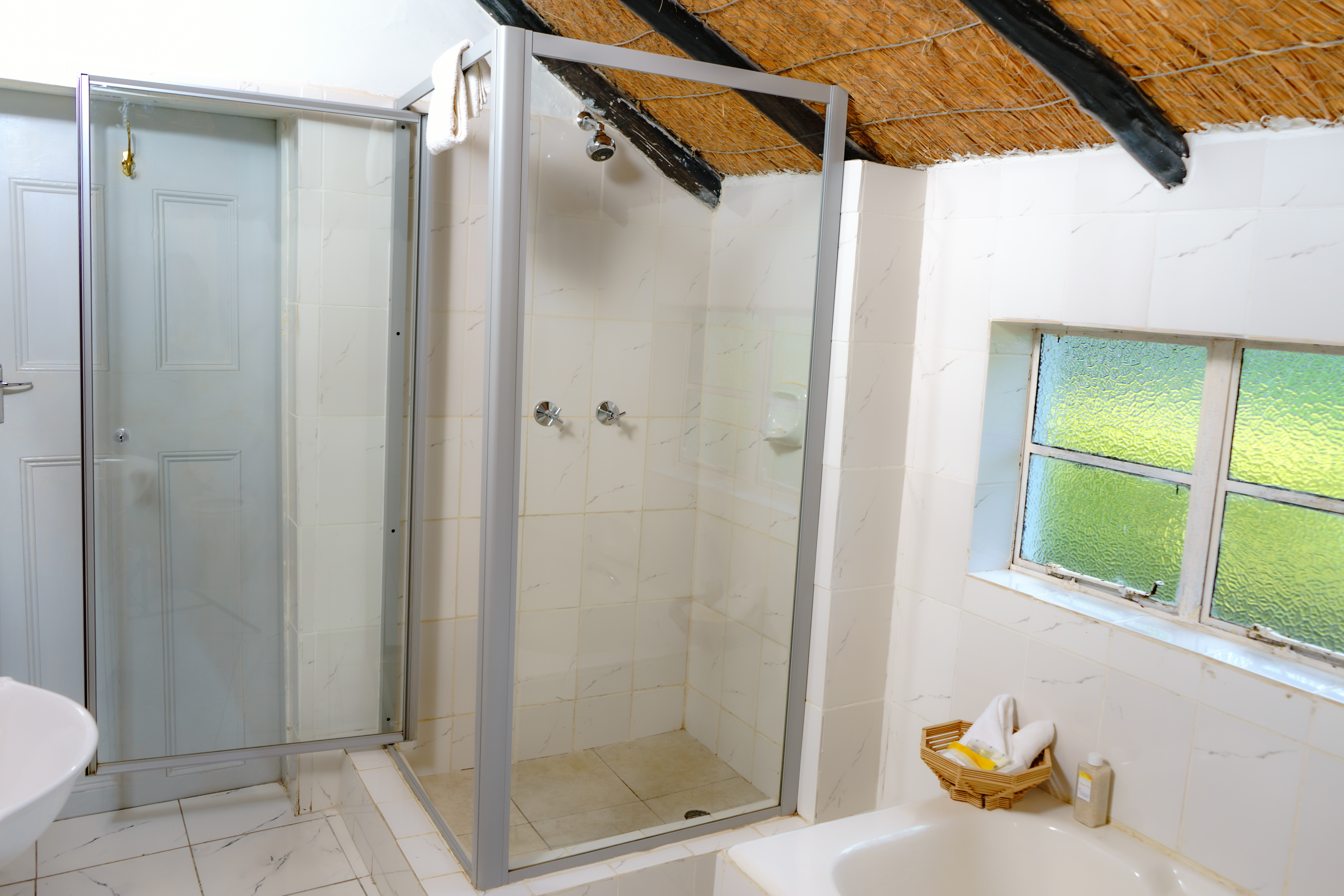 Great Zimbabwe Hotel thumbnail 6