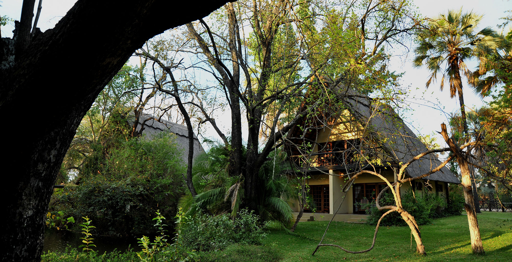 Victoria Falls Waterfront thumbnail 3