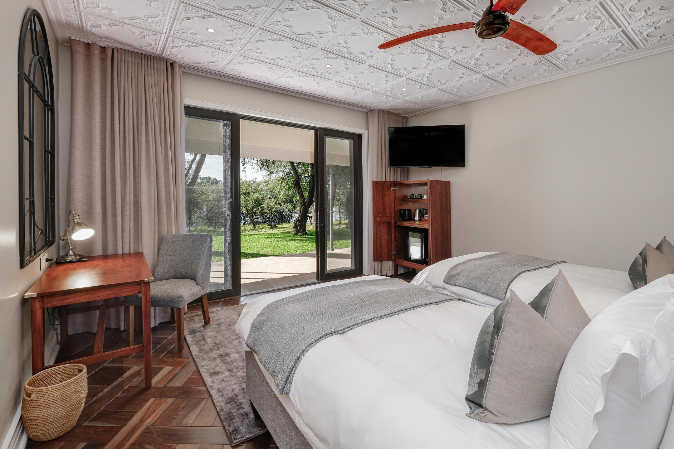 The Palm River Hotel thumbnail 3